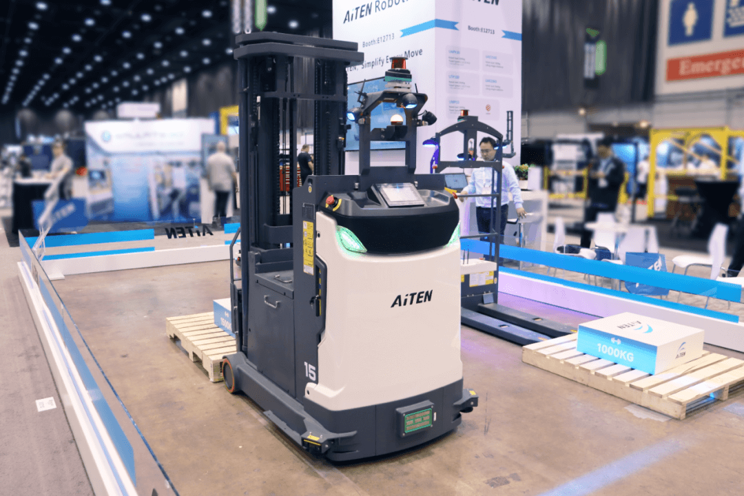 面向智能工厂的创新型智能叉车品牌： AiTEN 机器人